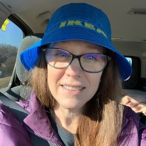Meet your Posher, Jennifer